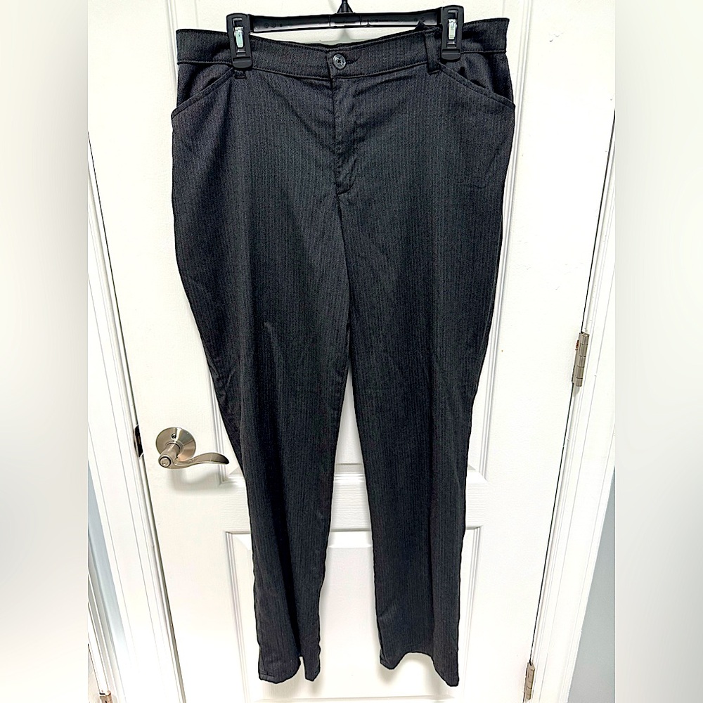 Lee Relaxed Fit Grey Pinstripe Women’s Pants, Size 14 Long, 2 Pockets